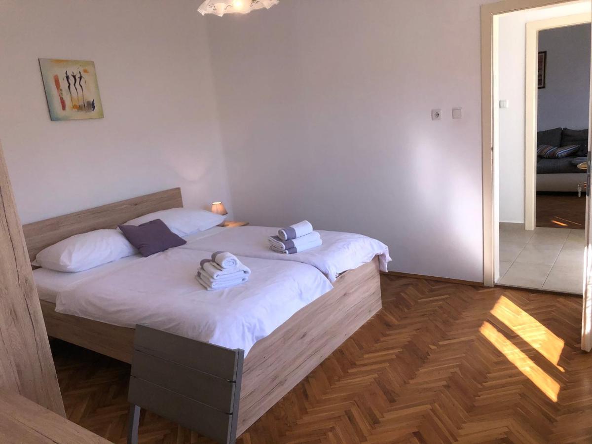קמפור Apartments Mikelic מראה חיצוני תמונה