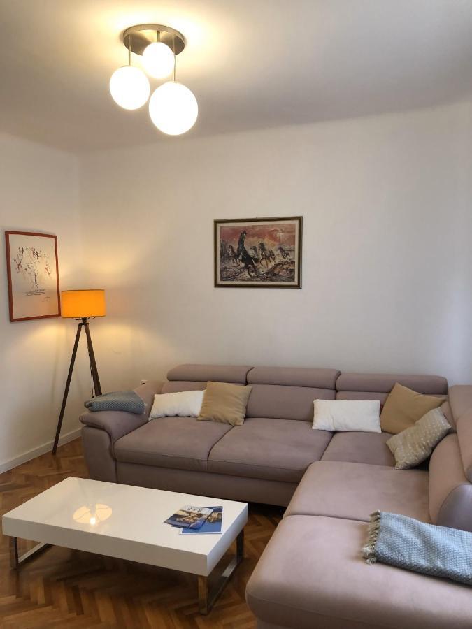 קמפור Apartments Mikelic מראה חיצוני תמונה