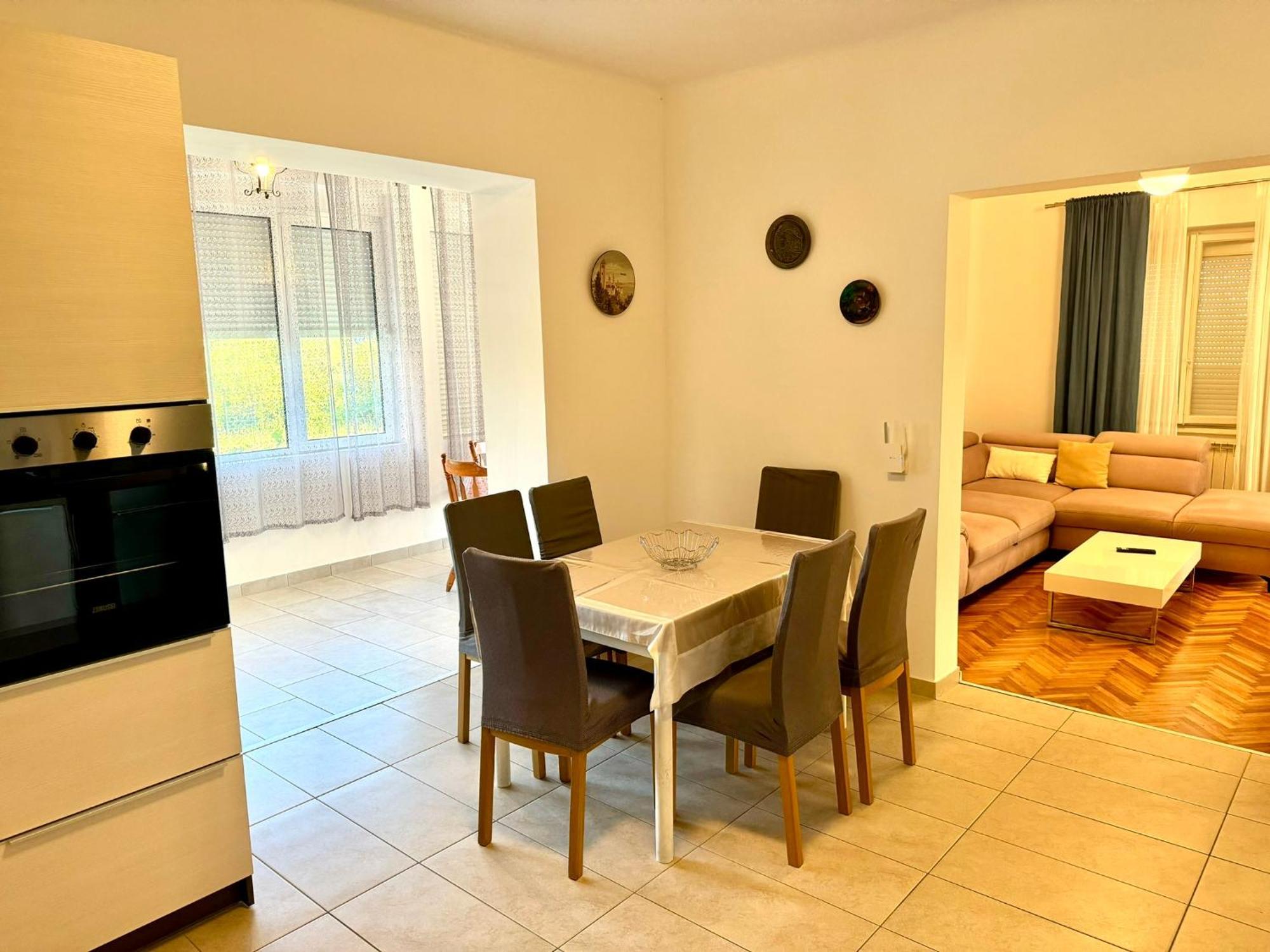 קמפור Apartments Mikelic מראה חיצוני תמונה