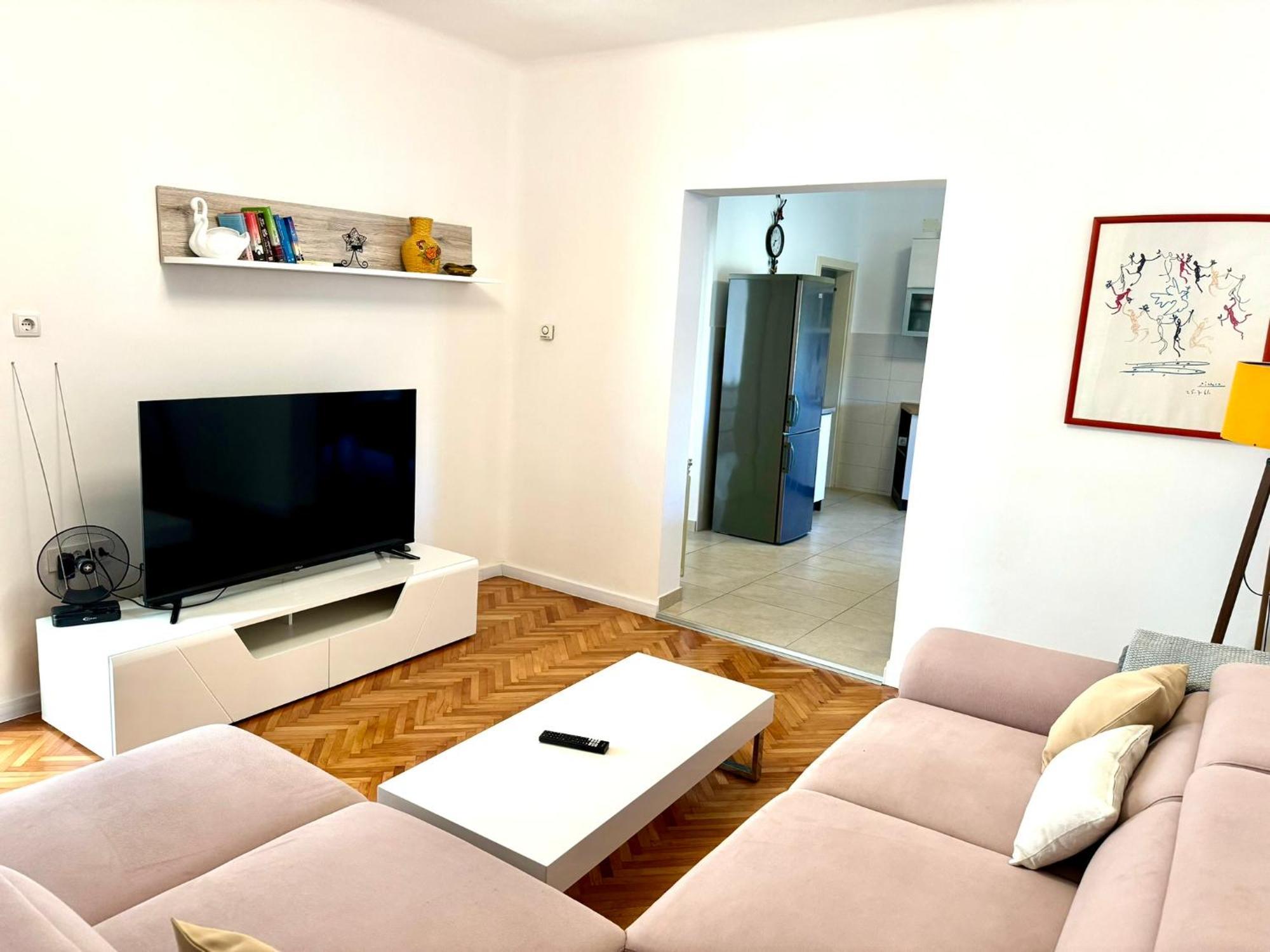 קמפור Apartments Mikelic מראה חיצוני תמונה