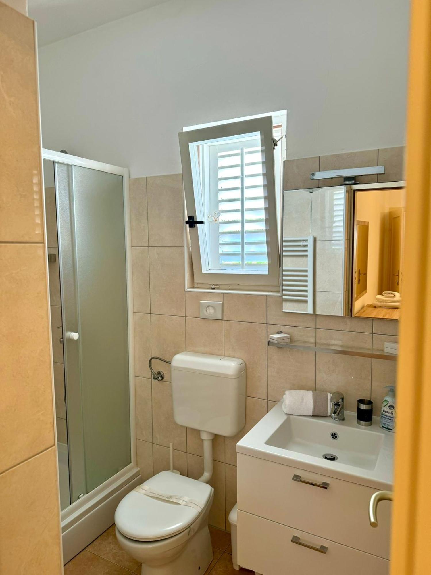 קמפור Apartments Mikelic מראה חיצוני תמונה